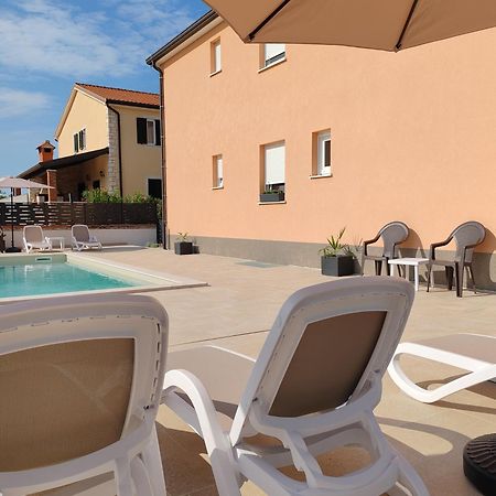 Apartments Oleander Lovrecica-Residence With Pool Exterior photo