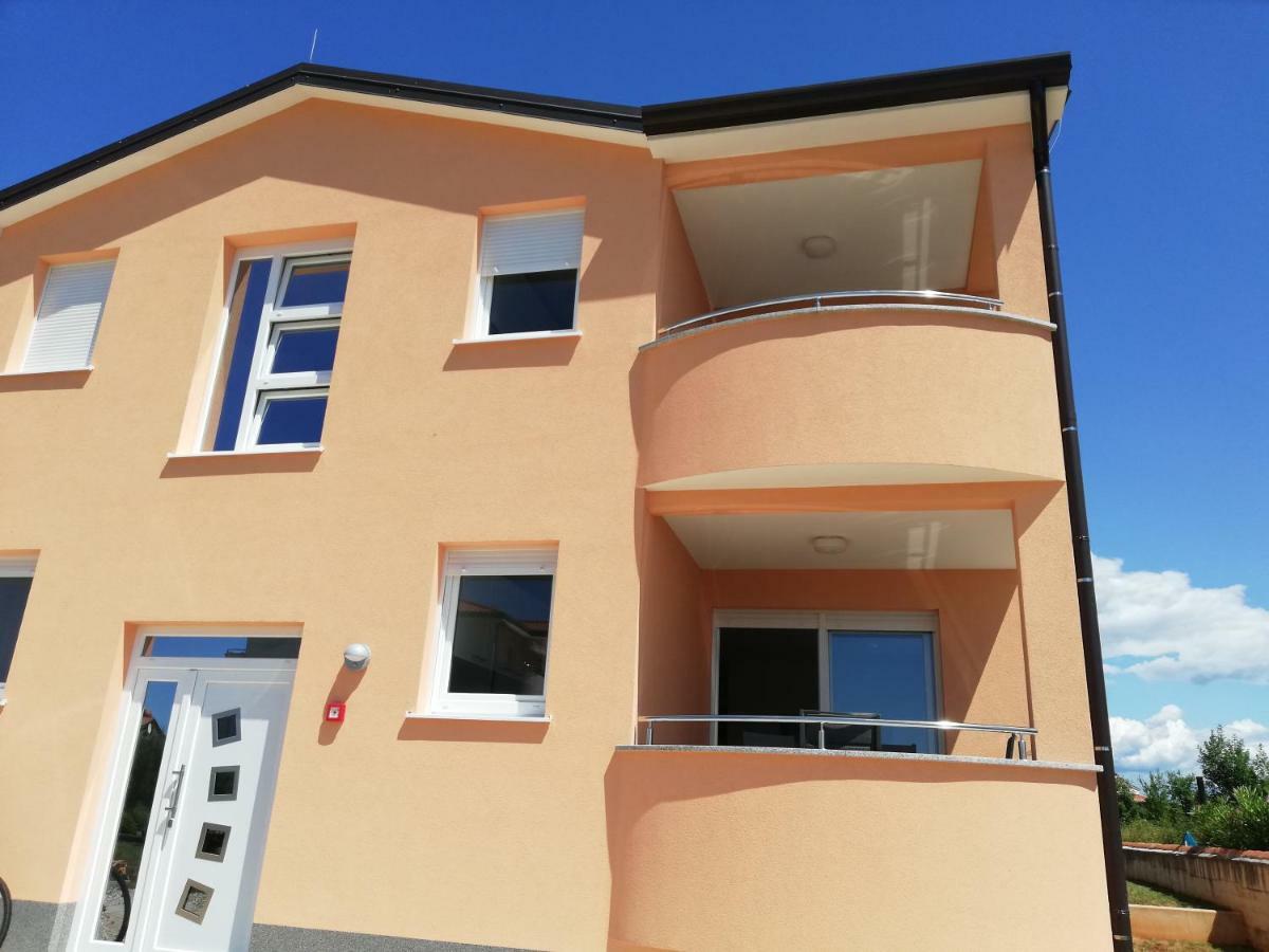 Apartments Oleander Lovrecica-Residence With Pool Exterior photo